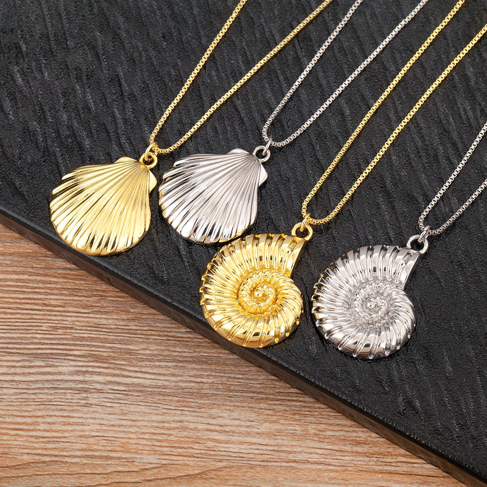 MAUREA Shell Necklace