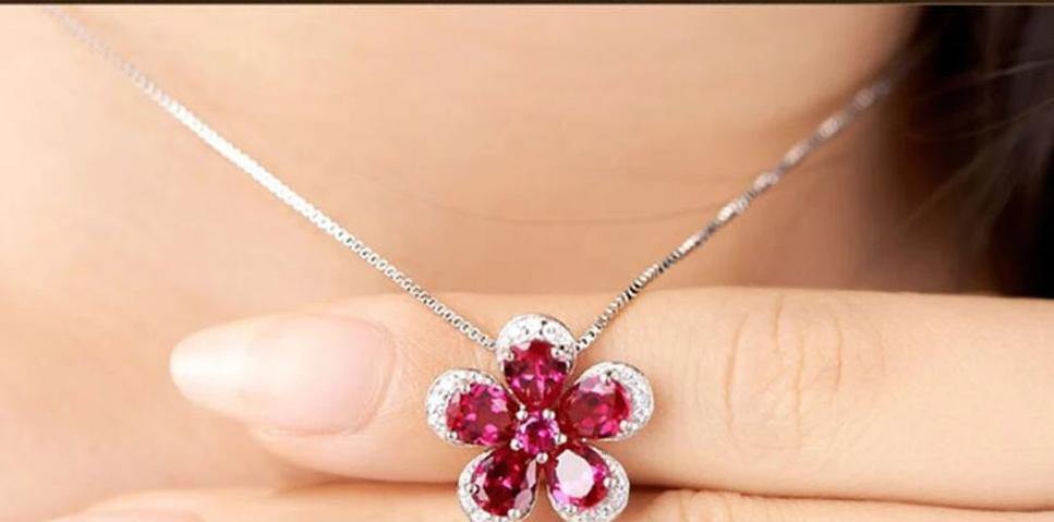 ROSA Flower Petals Necklace - Rosetose