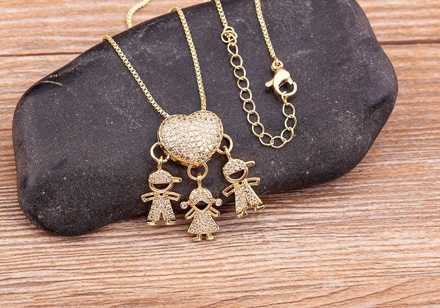 Delight Crystal Heart Necklace - Rosetose