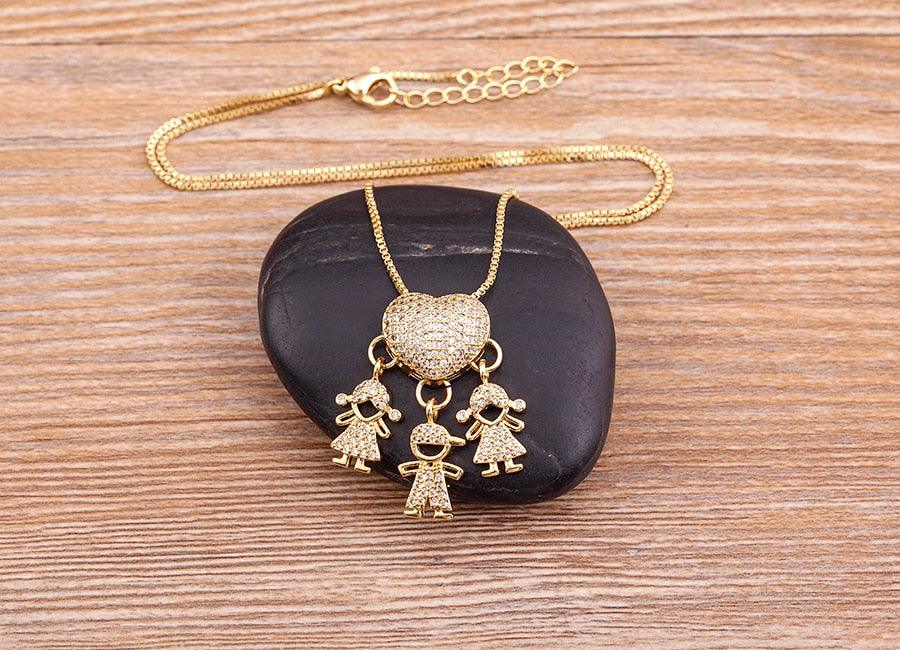 Delight Crystal Heart Necklace - Rosetose