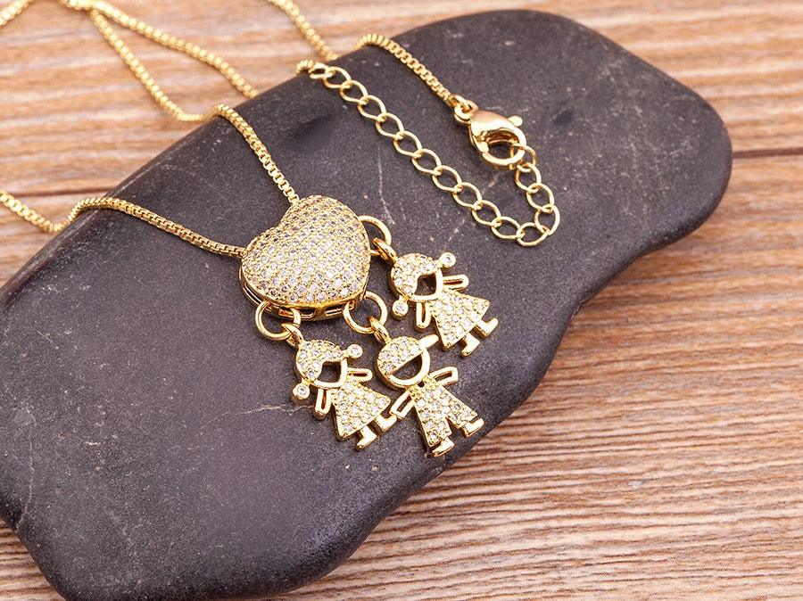 Delight Crystal Heart Necklace - Rosetose