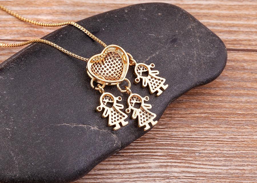 Delight Crystal Heart Necklace - Rosetose